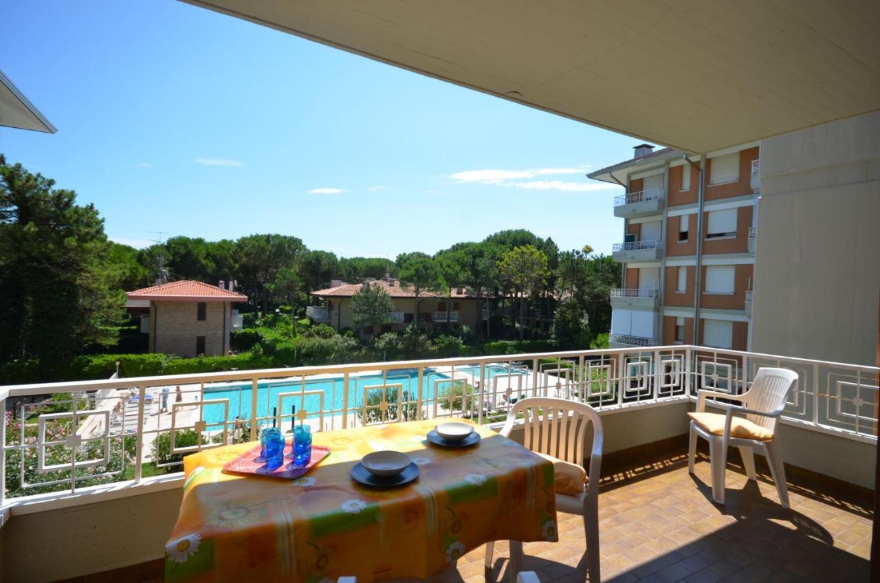 Residenza Gardenia Apartment Lignano Sabbiadoro Luaran gambar